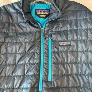 Men's Patagonia Quilted Navy /Turquoise Pullover, Nano Puff, M